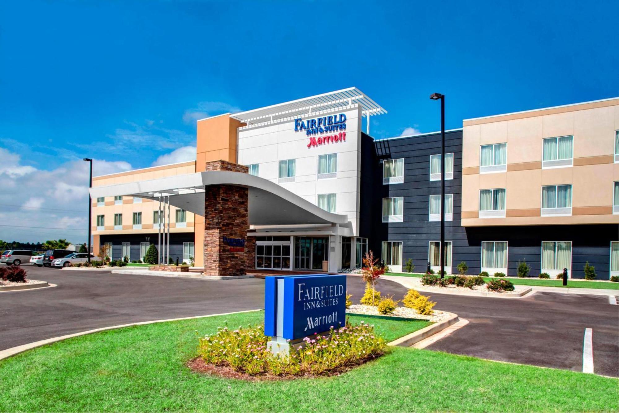 Fairfield Inn & Suites By Marriott Дуглас Экстерьер фото